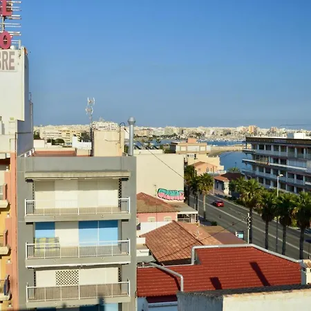 4 Tiny Beach Apartament *