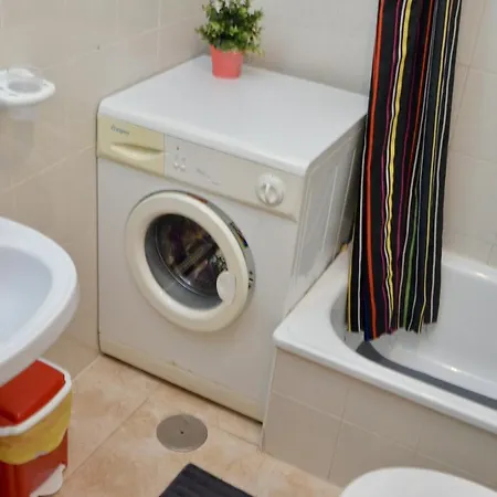 4 Tiny Beach Apartament *